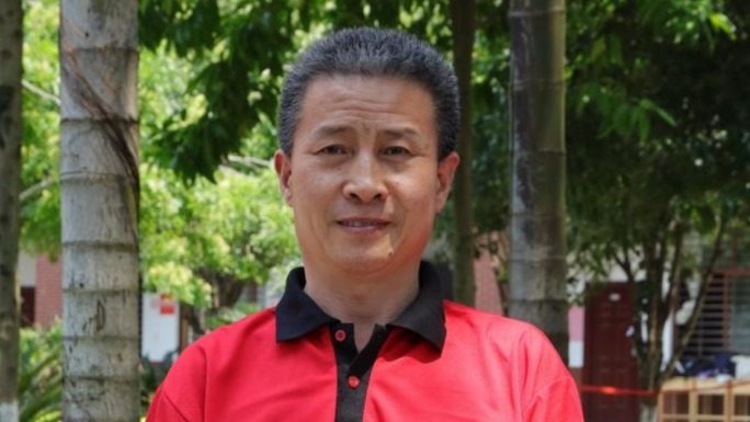 周喆