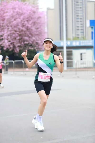 ​王婷